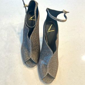 Brian Atwood size 10 1/2 4 in pump